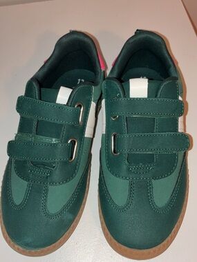 Kids Green Velcro Sneakers